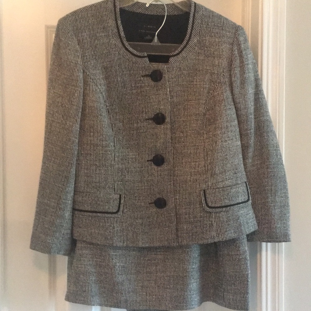 Woman’s suit
